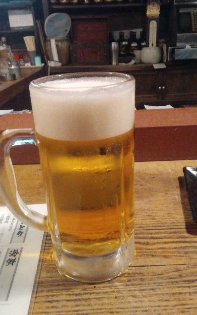 まずはビール