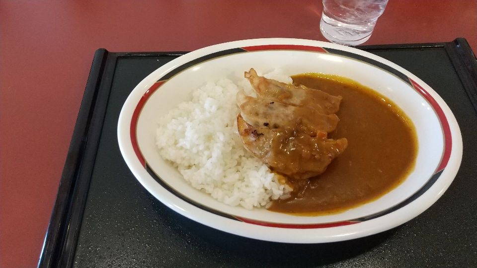 みよしのぎょうざカレー