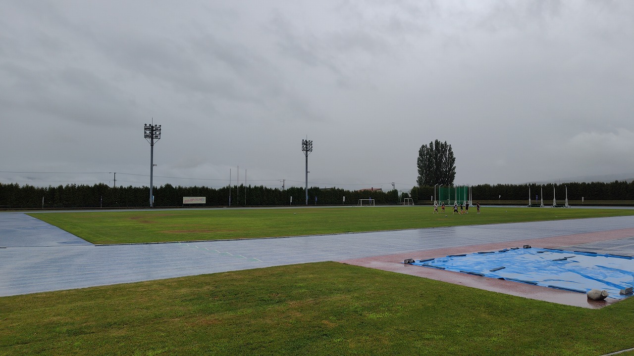 深川陸上競技場