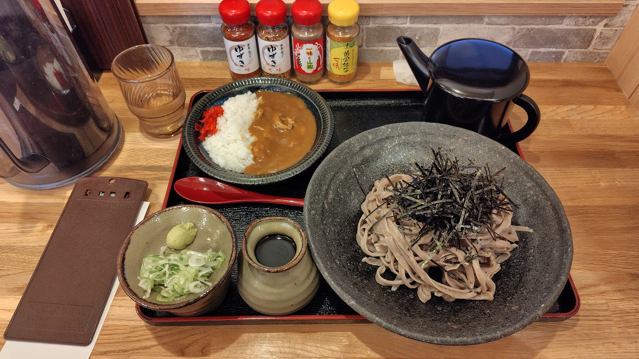 蕎麦と天ぷら
      ゆずき